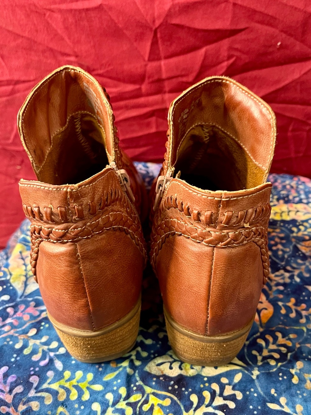 Not Rated Nosara Vegan Leather Ankle Boots Chestnut Brown Women’s Size 8.5 - Picture 6 of 9